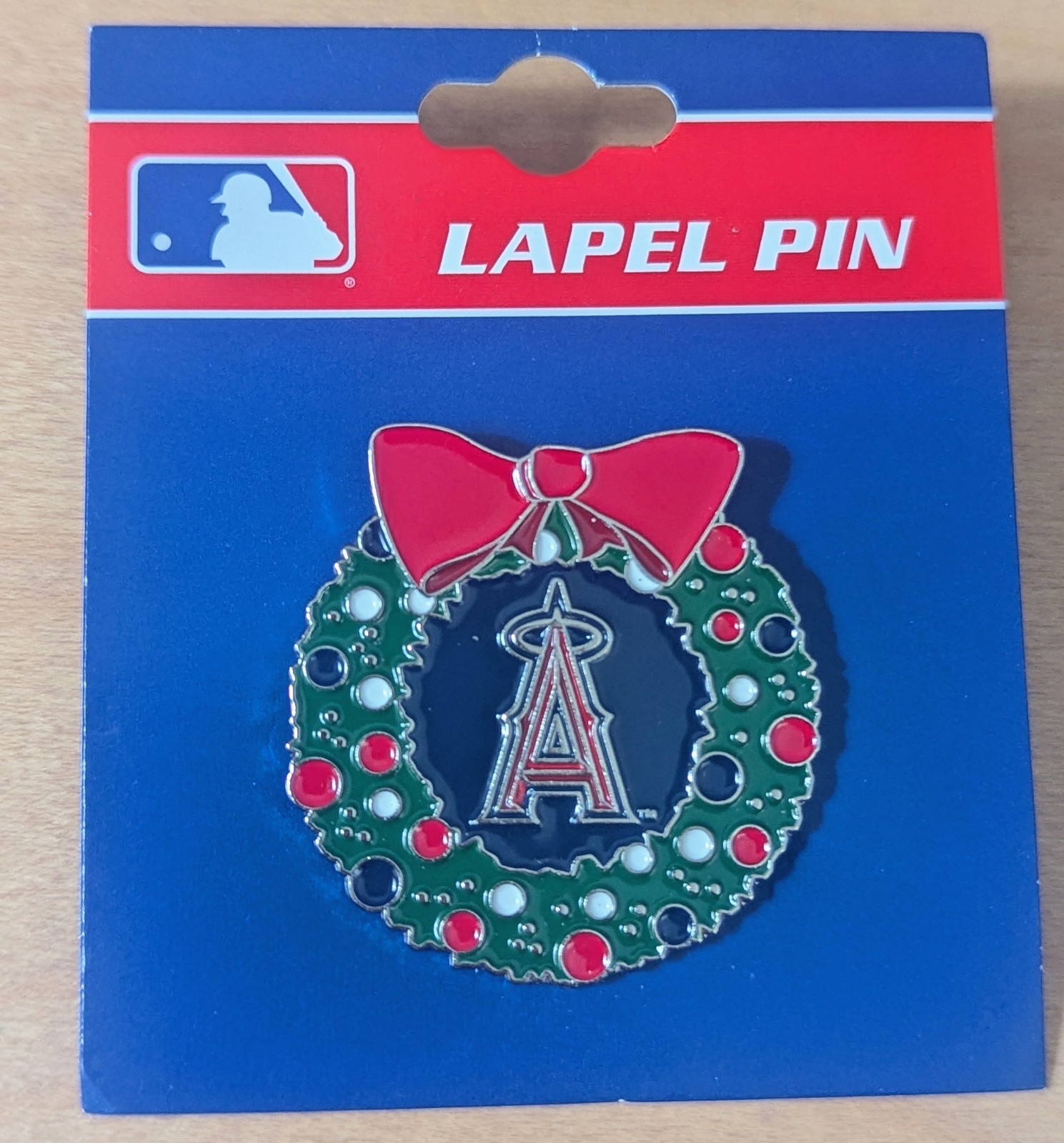 Anaheim Angels Christmas Wreath Pin
