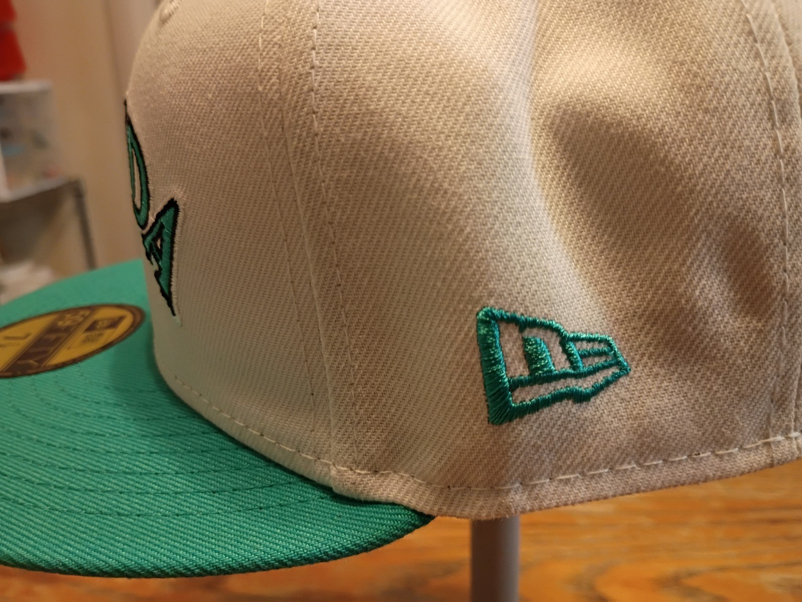 New Era Florida Marlins 2-Tone Retro 59Fifty Sidepatch Fitted Hat *Size: 7 1/8