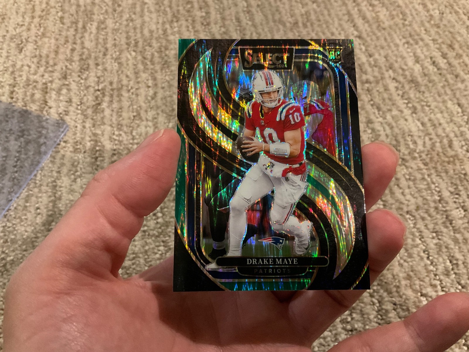 2024 Panini Select – Premier Level Drake Maye #113 Black & Green Shock Prizm…