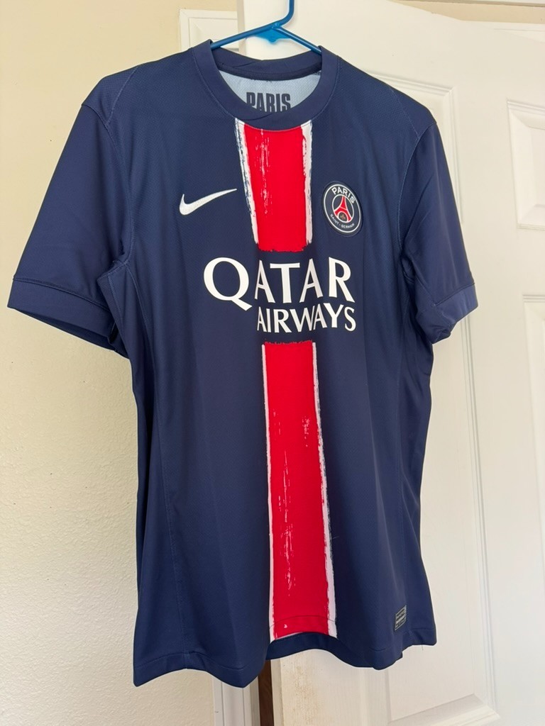 Paris Saint-Germain PSG 24/25 Home Jersey Men Medium Fan Version