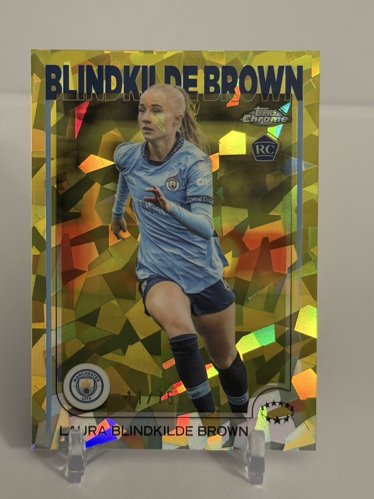 LAURA BLINDKILDE BROWN 2024 Topps Chrome Sapphire UEFA WCC Yellow /75 MAN CITY