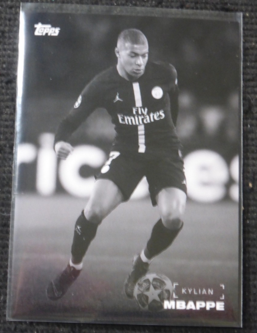 2019 TOPPS ON DEMAND UEFA CHAMPIONS LEAGUE BLACK WHITE BASE KYLIAN MBAPPE #5