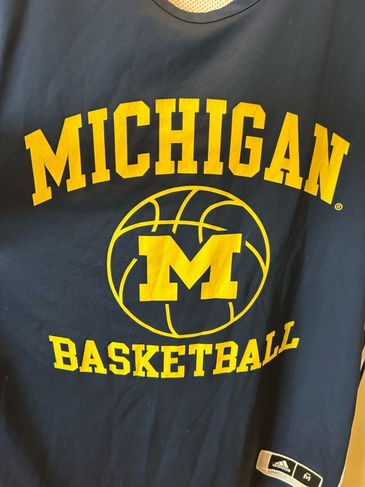 adidas Michigan Wolverines Reversible Basketball Jersey – Size Medium