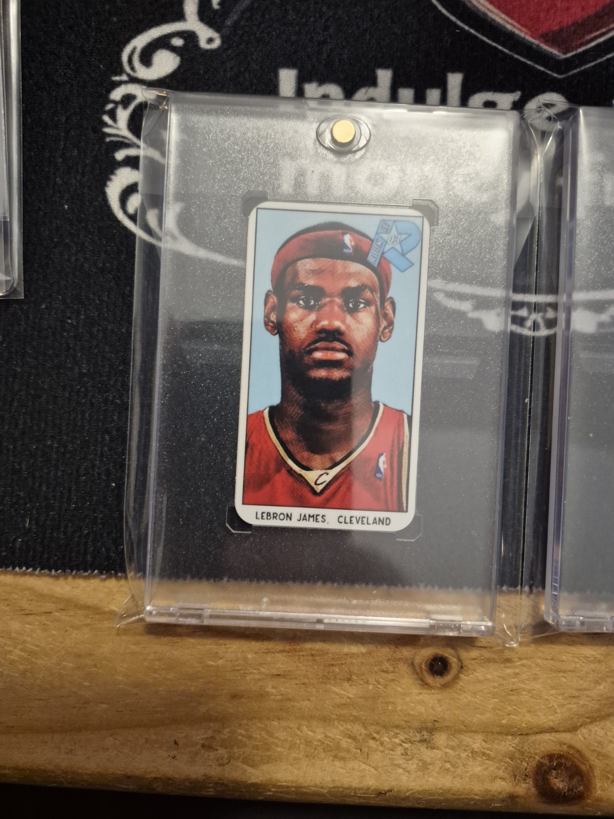 Michael Jordan/LeBron James/Patrick Maholmes Tobacco LOT OF 3