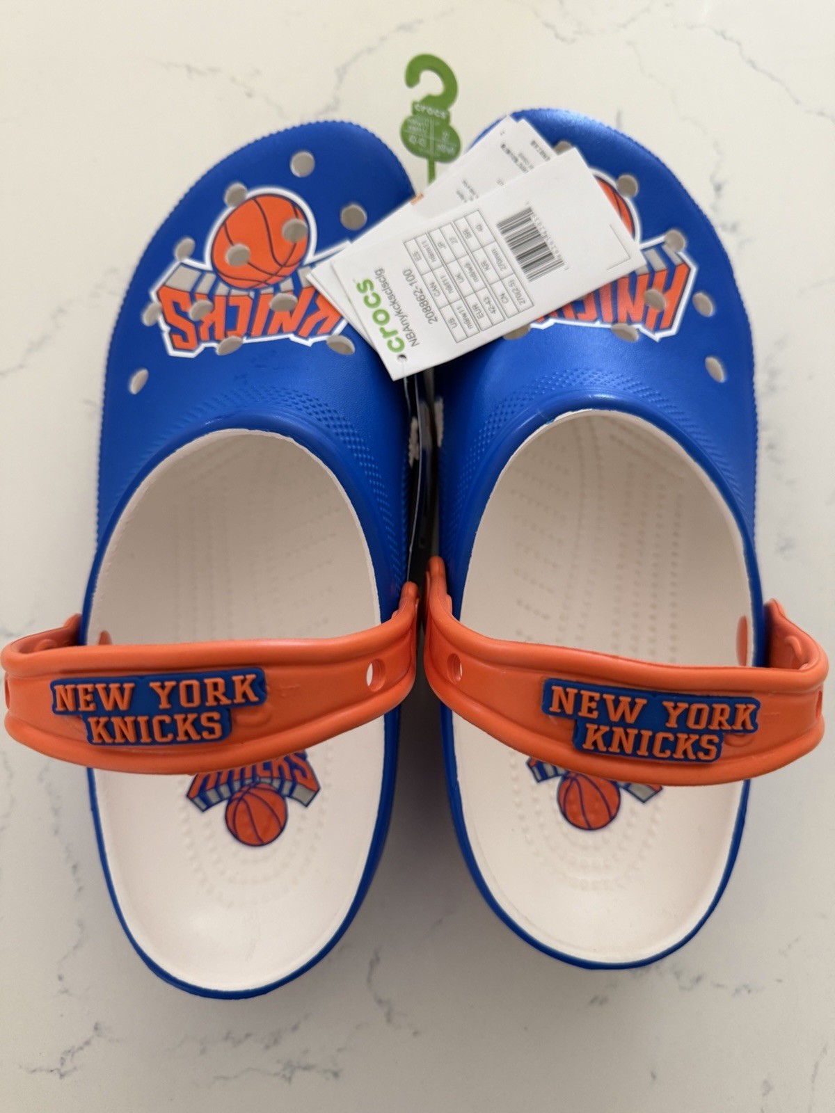 Crocs Classic Clogs New York Knicks Unisex Size: 9M / 11W NWT 2026 NBA Champions