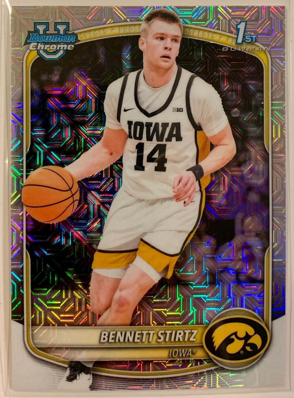 Topps 2023 Bowman Chrome Bennett Stirtz 1st Bowman BCP-90 Iowa Hawkeyes Mojo