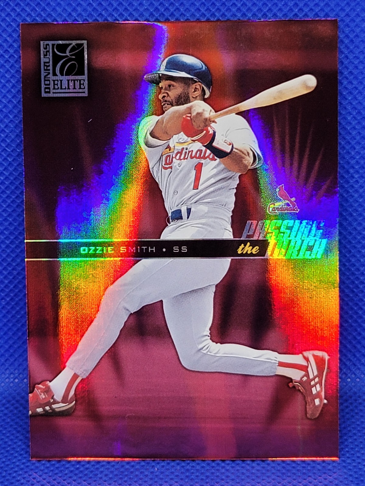 2004 Donruss Elite Passing the Torch Red /1000 Ozzie Smith #PT-23 -10+ Ship FREE