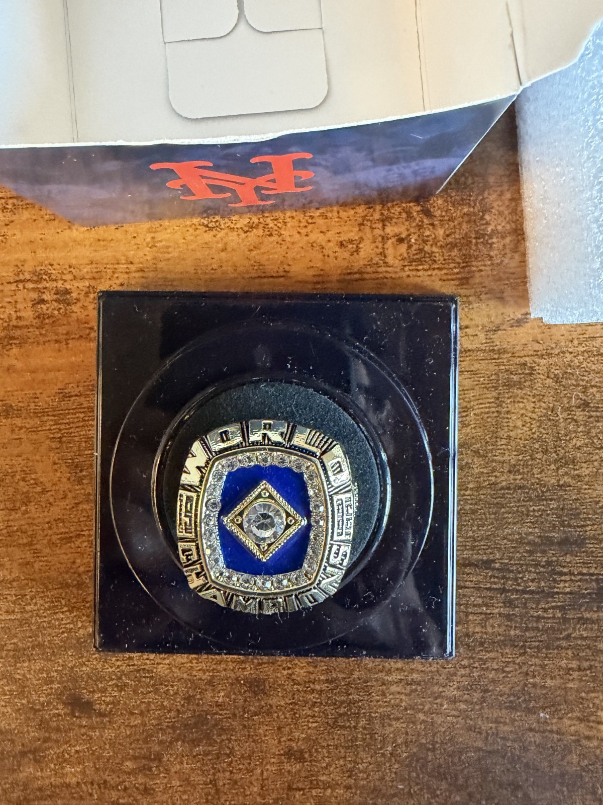 New York Mets 1986 World Series Replica Ring with Display Box Mets SGA 3/28