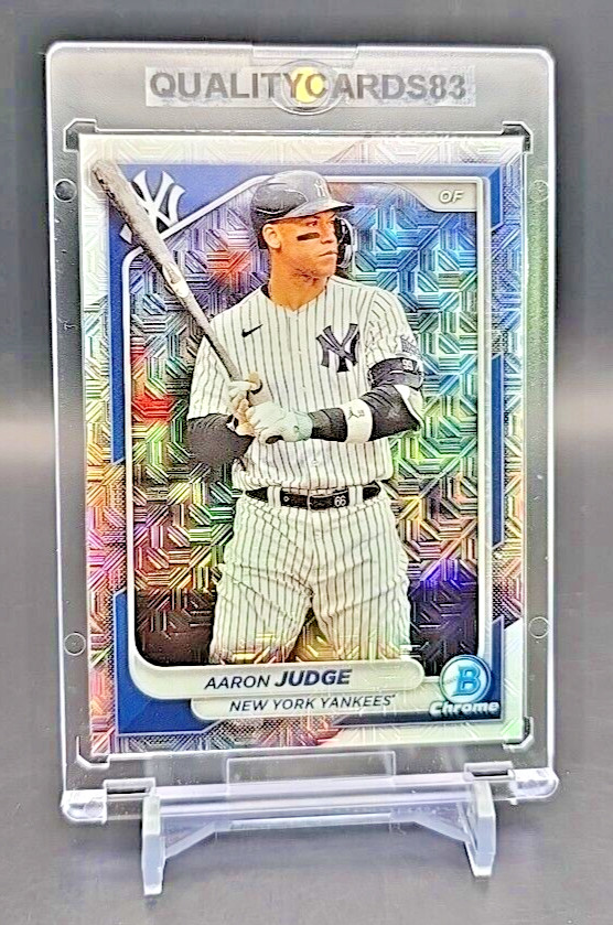 AARON JUDGE RAINBOW REFRACTOR INSERT CARD WITH CASE MLB NEW YORK YANKEES