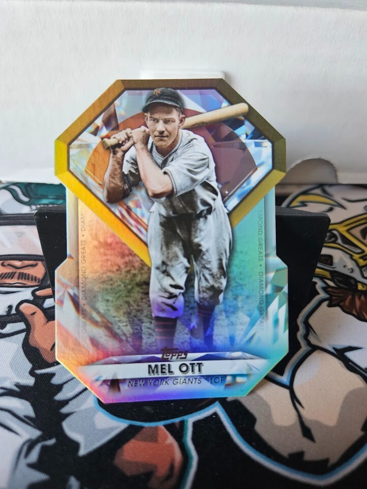 2022 Topps Update Series – Diamond Greats Die-Cuts Mel Ott #DGDC-65