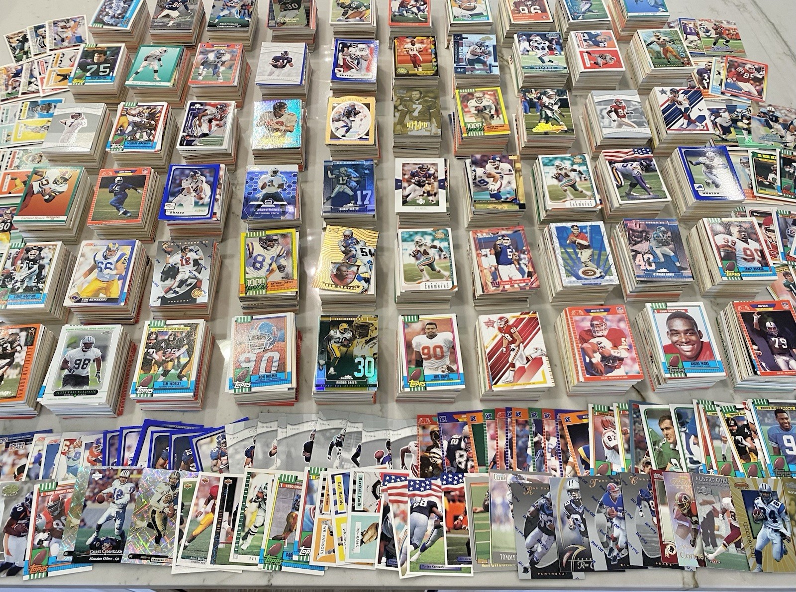 Vintage NFL Football Card Lot Of 1000. 1980s 1990s 2000s Sports Cards, Variety