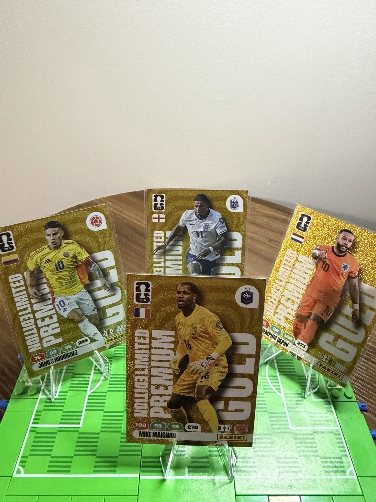 Panini 2022 FIFA Premium Limited Edition Gold Soccer Card Lot (4) OFFICIAL !!