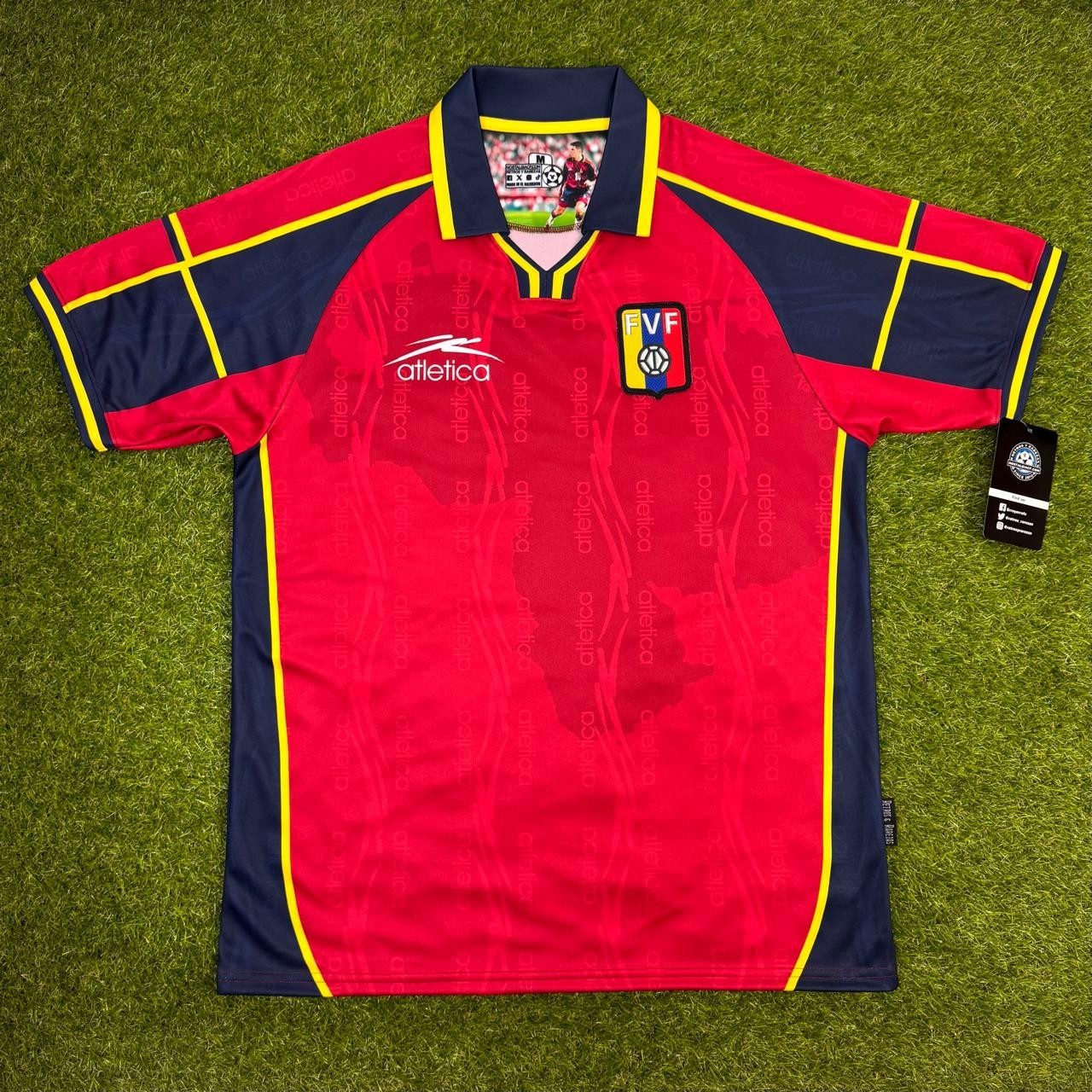 Venezuela, Men’s Retro Soccer Jersey, 2001 (Tallaje Americano)