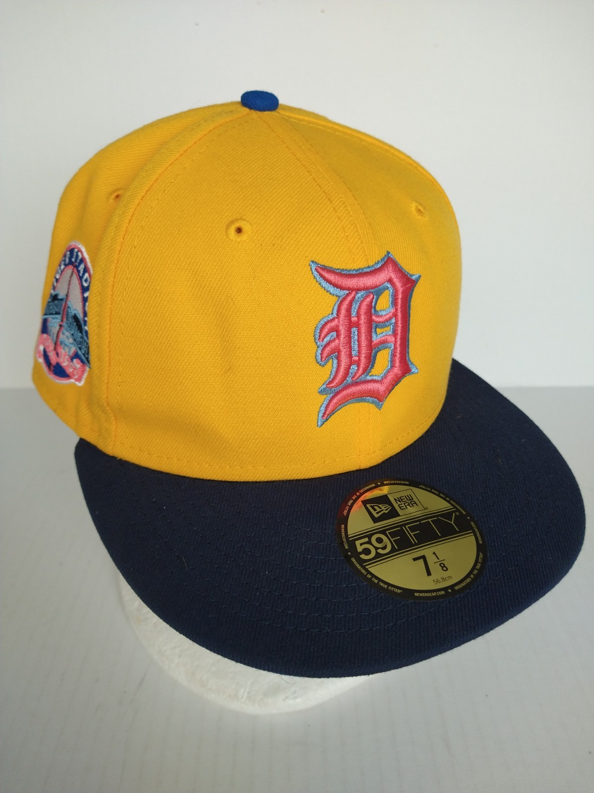 New Era Detroit Tigers Yellow/Black Stadium Patch 59FIFTY Fitted Hat Cap 7 1/8
