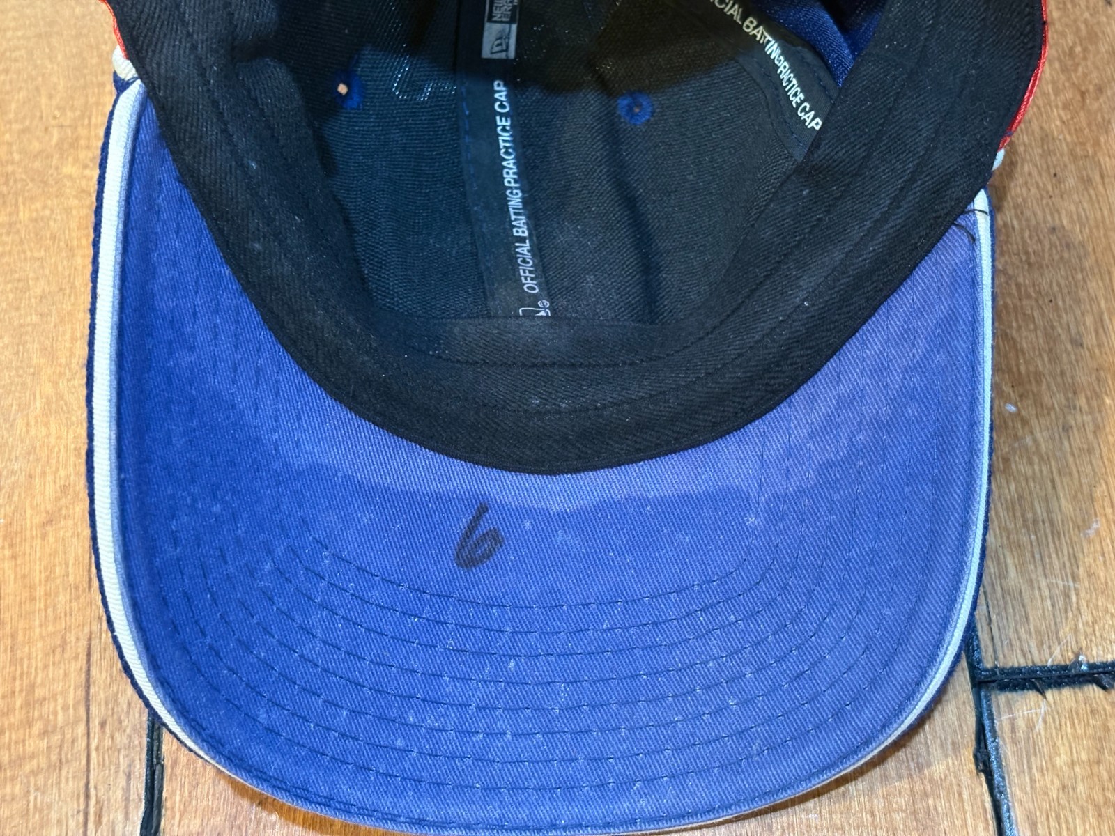 UNKNOWN GAME USED WORN CHICAGO CUBS HAT NEW ERA #6