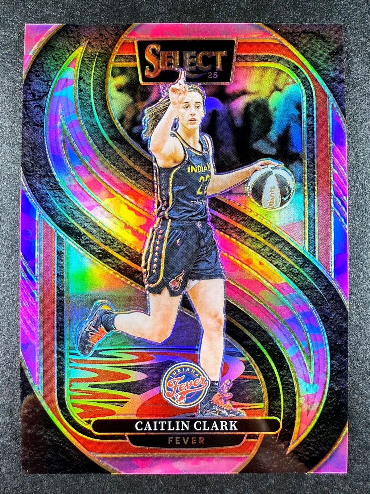2025 Panini Select Caitlin Clark Premier Pink Camo Prizm /175