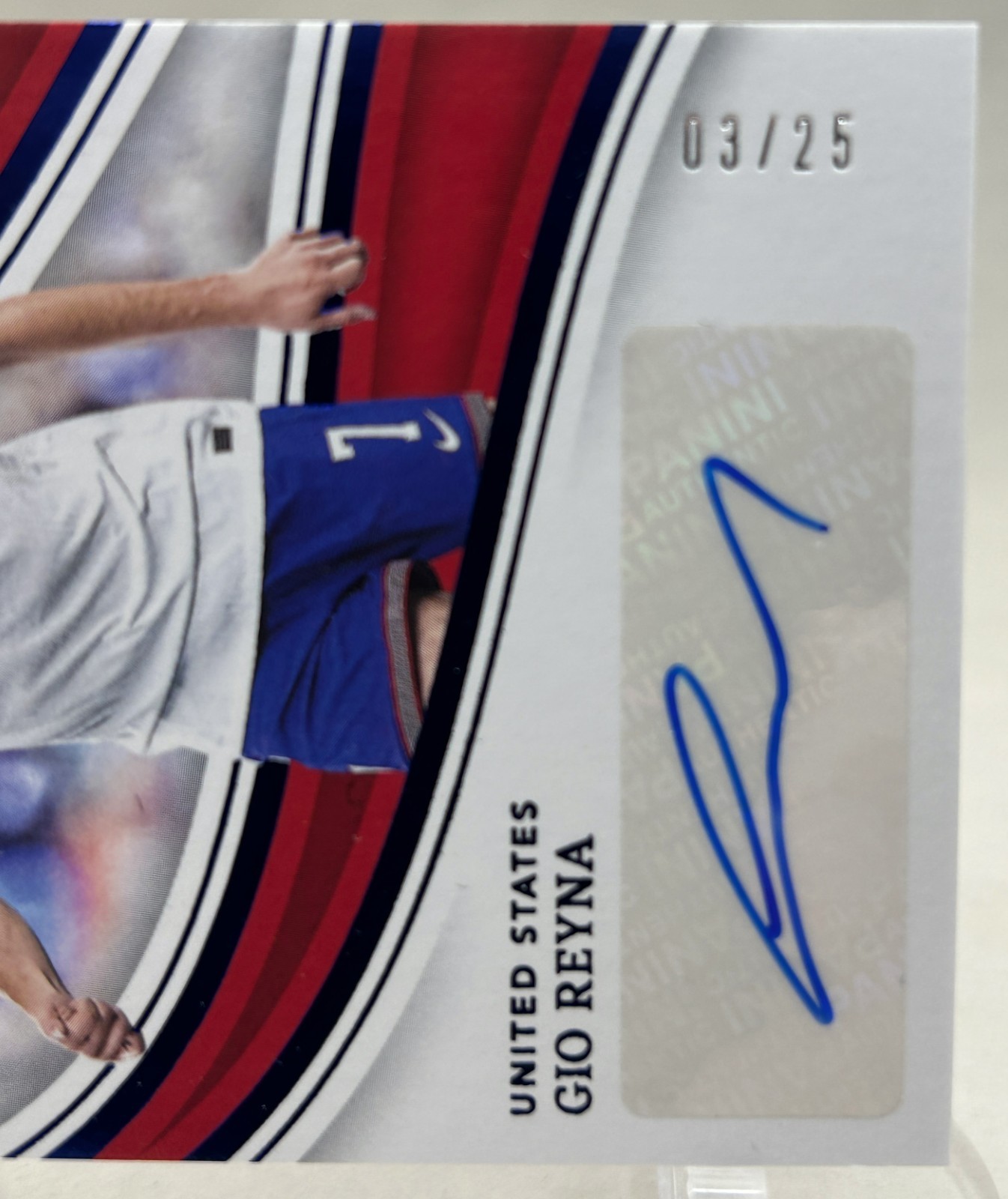2023-24 Immaculate Gio Reyna Auto /25 USA Splendid Signatures USMNT Sapphire
