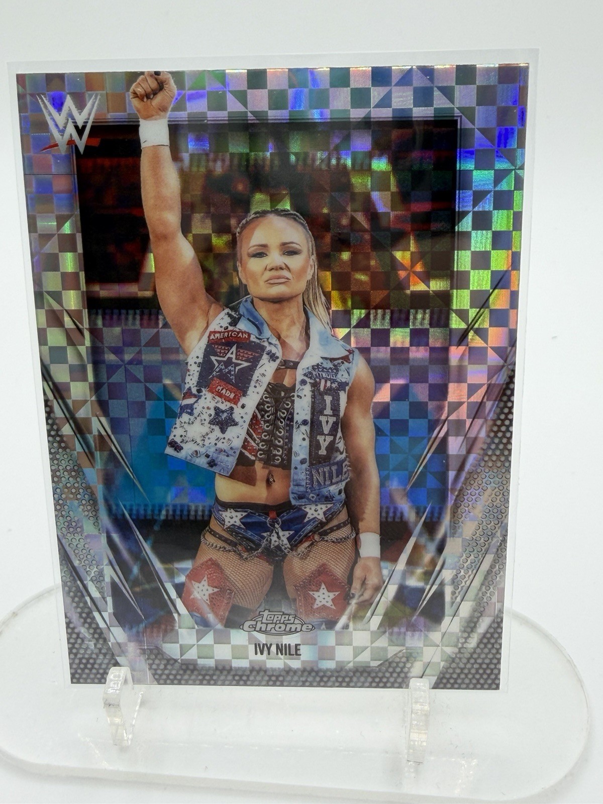 2026 Topps Chrome WWE #181 Ivy Nile Geometric Refactor