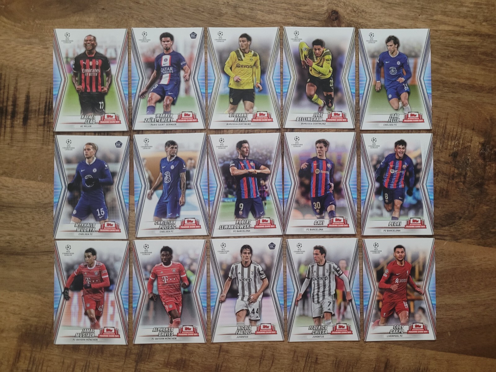 2023 TOPPS INTERNATIONAL TRADING CARD DAY UEFA COMPLETE 30 CARD SET MBAPPE MESSI