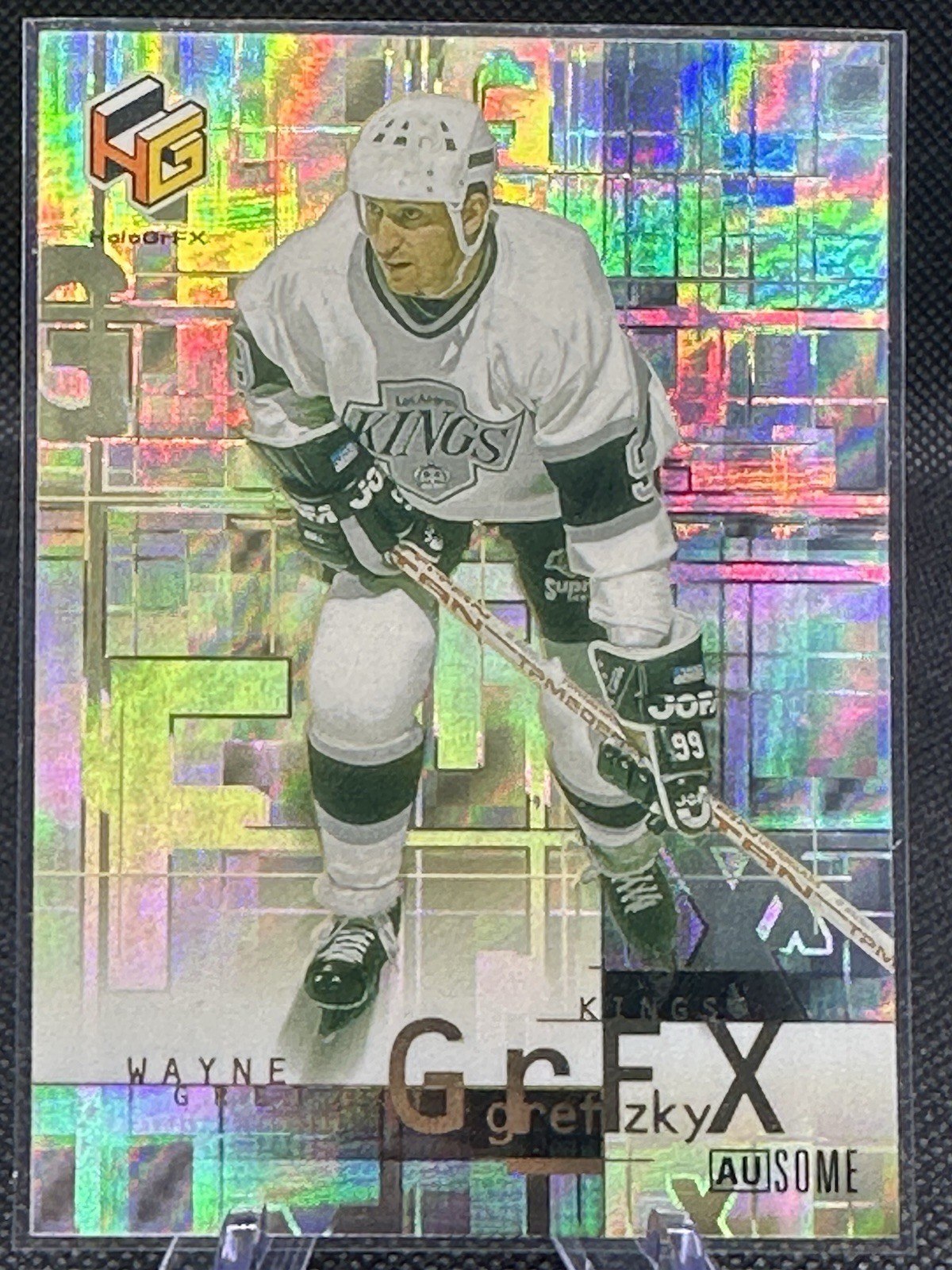 1999-00 Upper Deck HoloGrFX – Gretzky Grfx Wayne Gretzky #GG4-AU Ausome