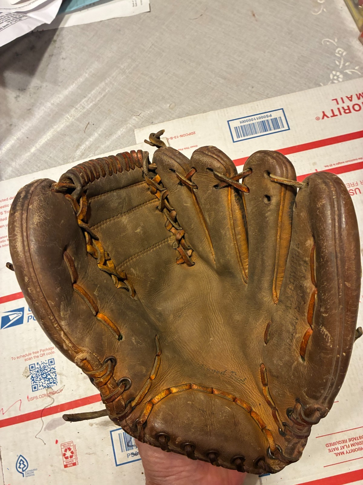 VERY OLD 1950’s UNKNOWN BASEBALL GLOVE! VERY GOOD, L@@K!!!