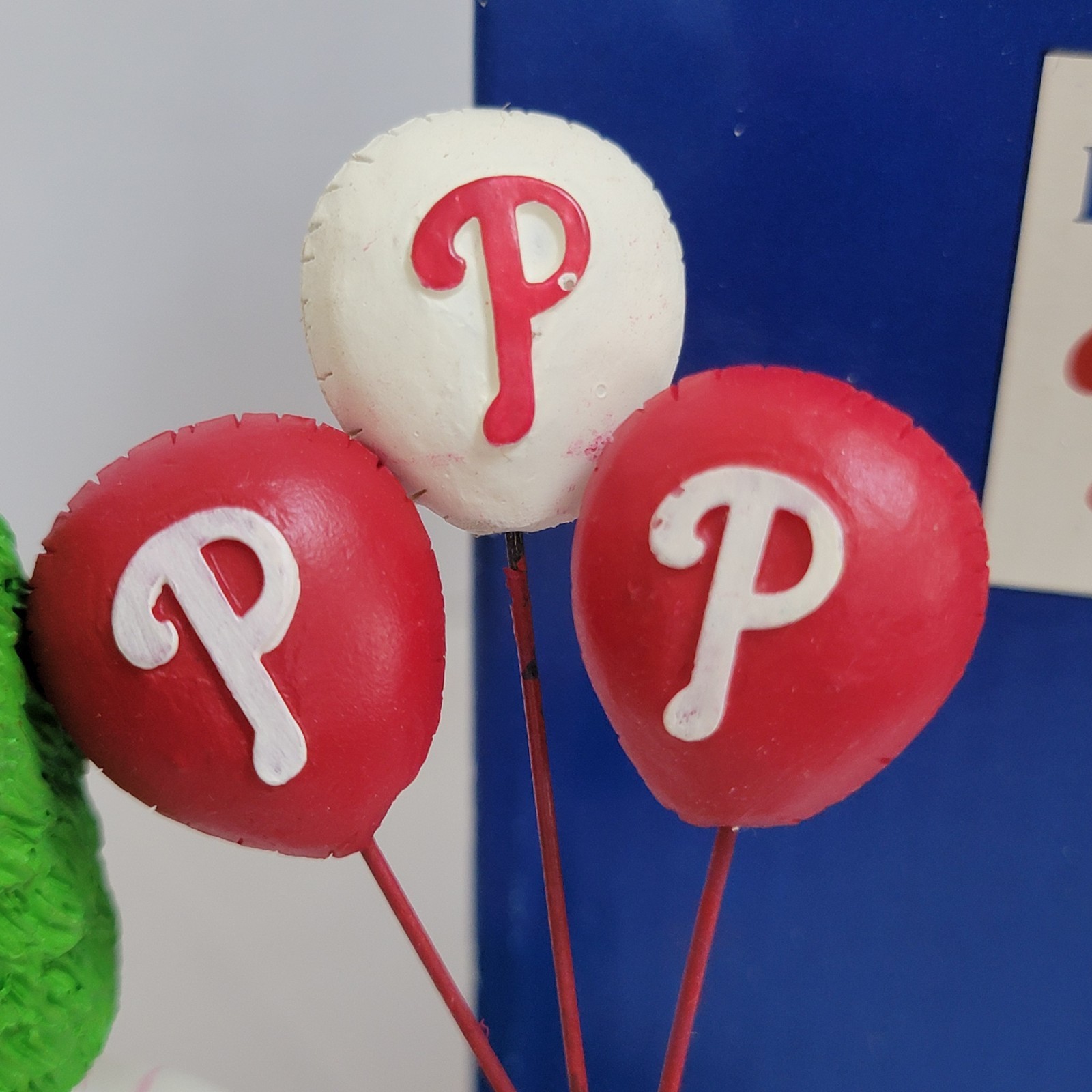 2007~ Phillie Phanatic~ “Happy Birthday Phanatic”`~BD&A Bobblehead Mascot~ READ