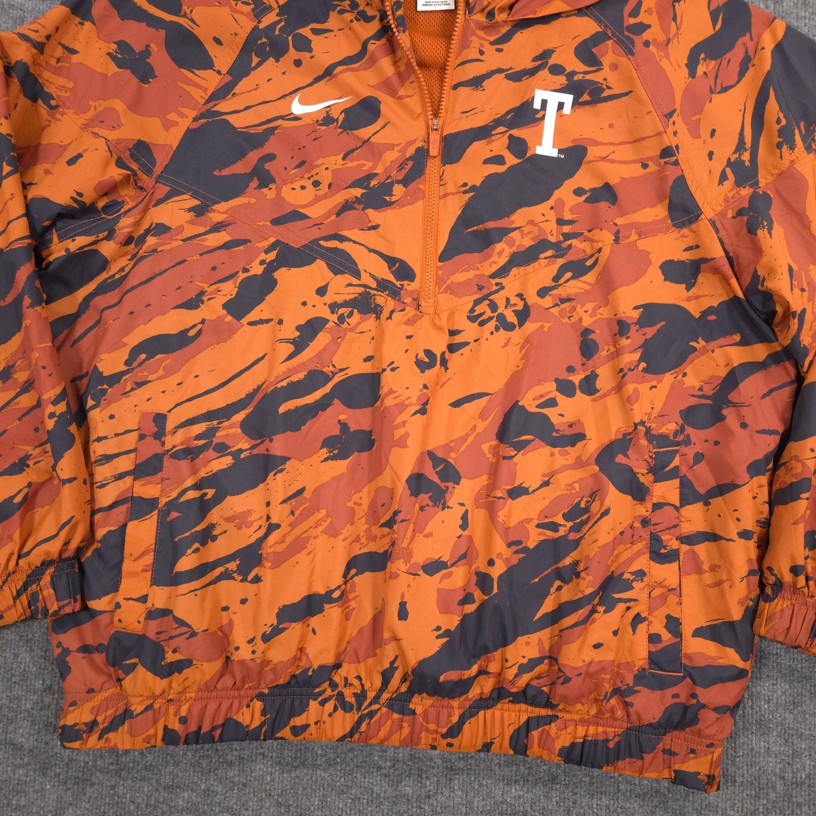 Nike Texas Longhorns Windrunner Anorak Jacket Mens L Orange Camo Stowaway Hood