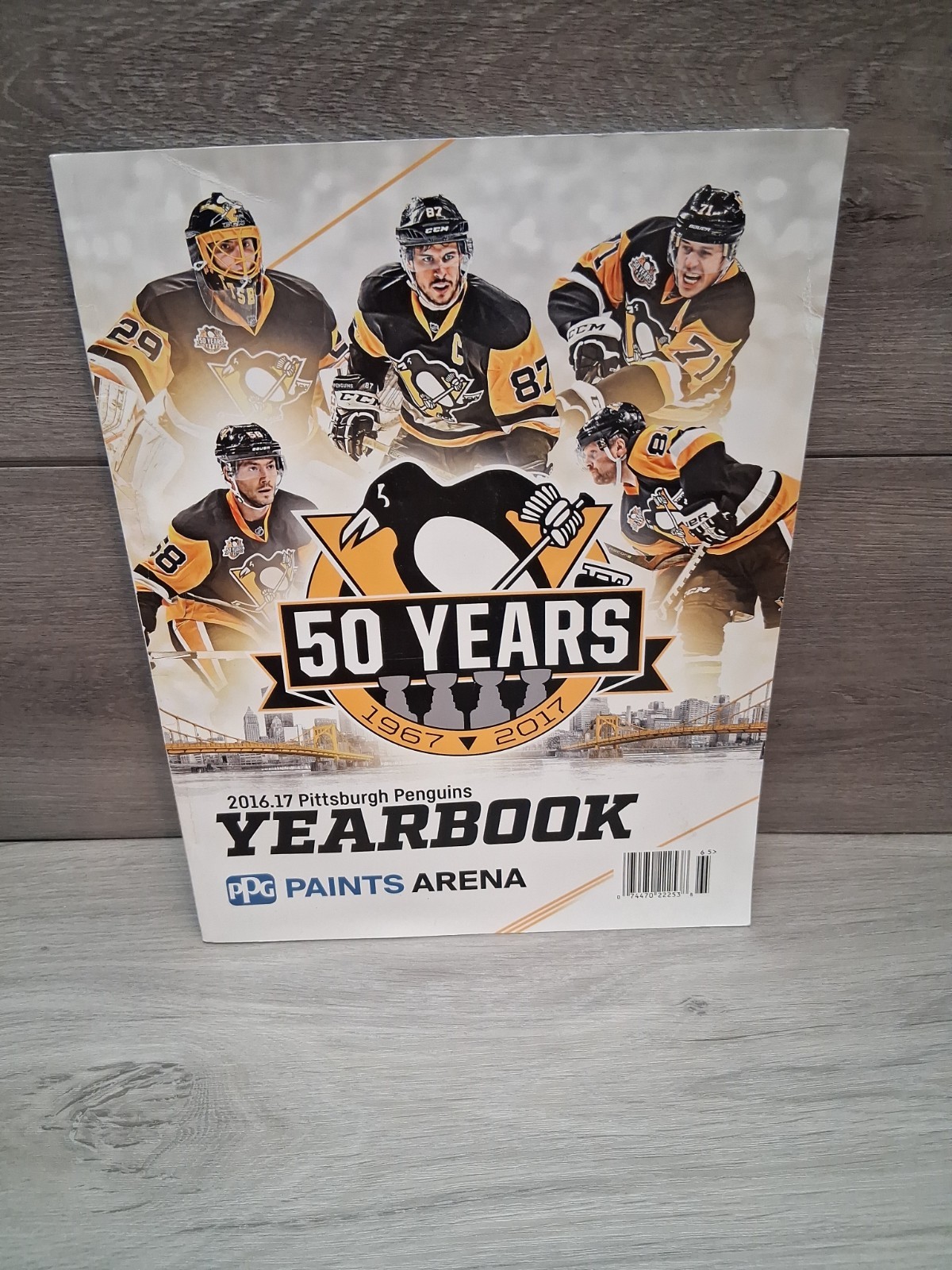 2016-2017 PITTSBURGH PENGUINS YEARBOOK – 50 Years – 1967-2017