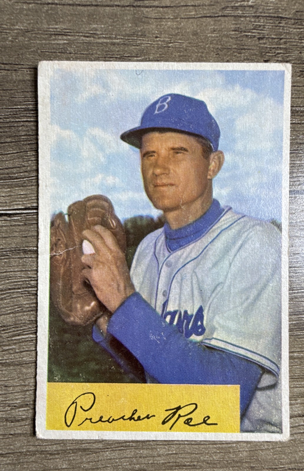 1954 Bowman – Preacher Roe #218 Ink Loop in Sky. Creased