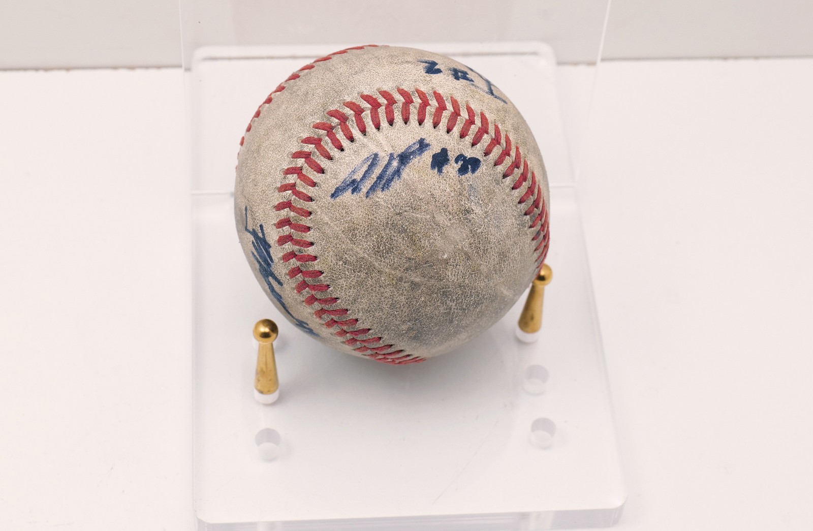Rawlings Official Baseball w/ Multiple Unidentified Signatures No Stand