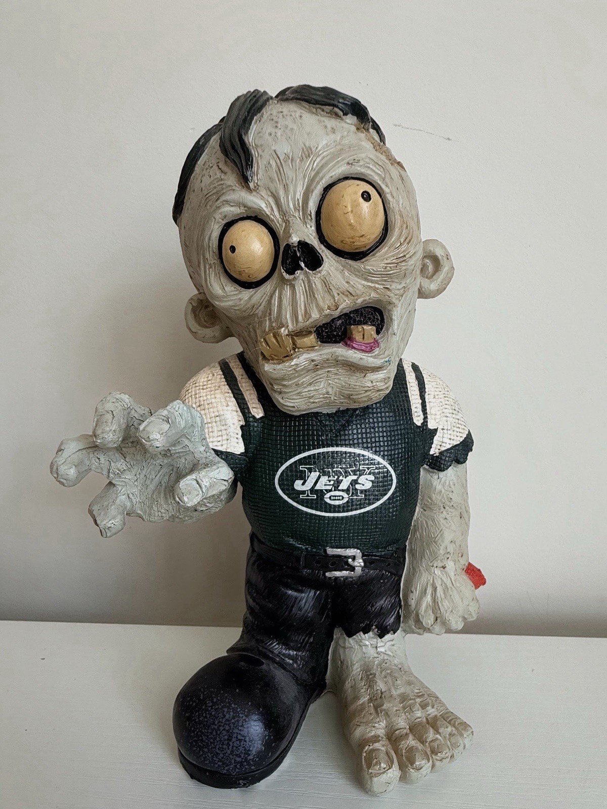 Forever Collectibles NFL Nightmare Zombie NEW YORK JETS Resin 9″ Rare Excellent