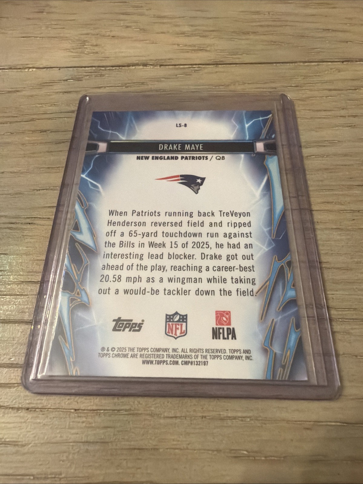 2025 Topps Cosmic Drake Maye Light Speed Insert Refractor