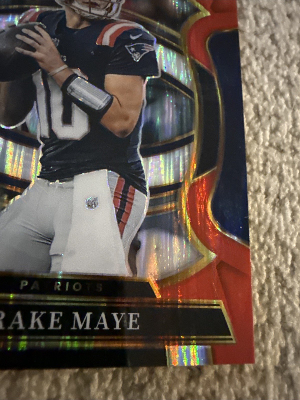 2025 Panini Select – Concourse Drake Maye #80 Black & Red Shock Prizm