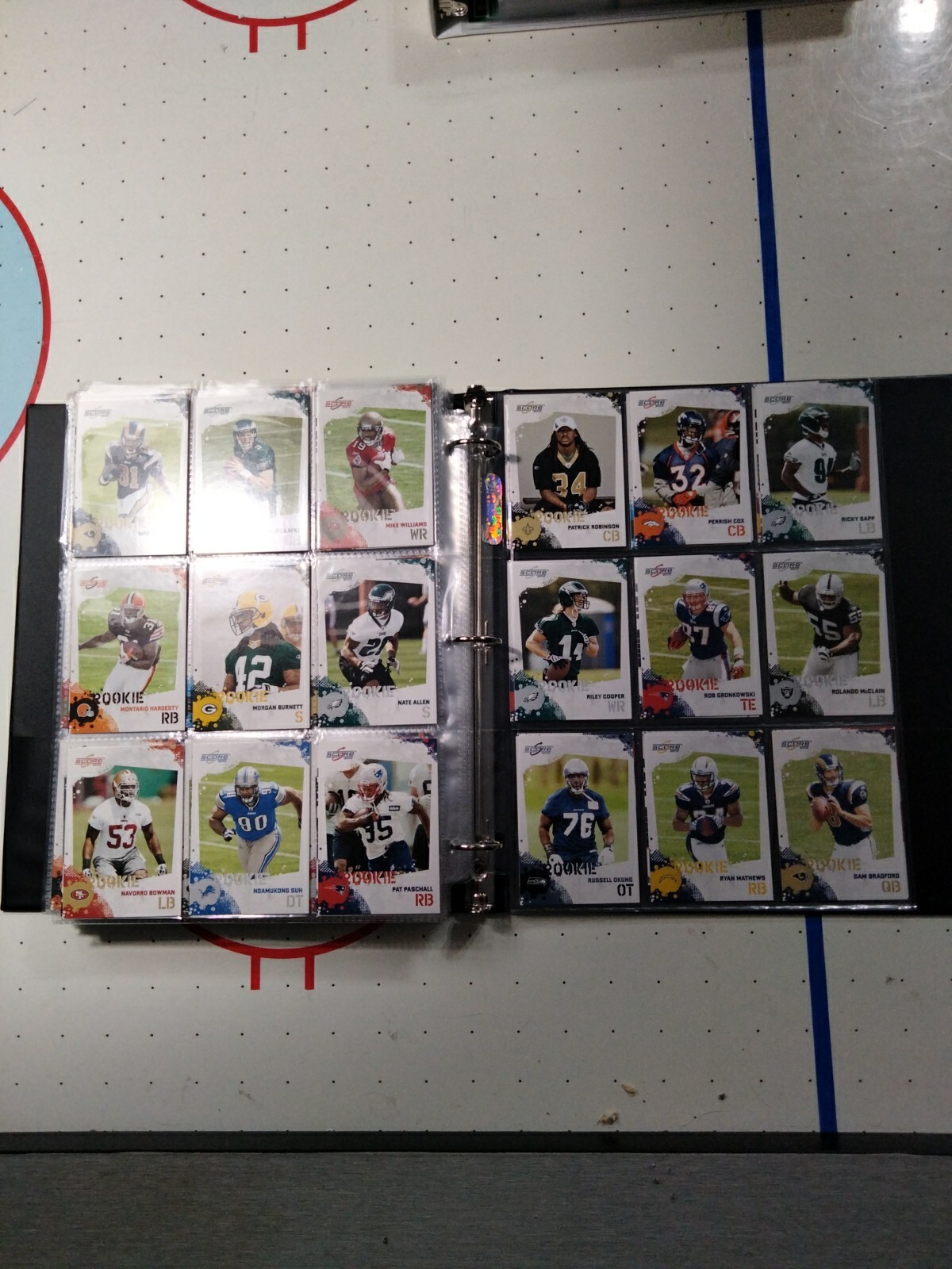2010 SCORE Football Complete Set Binder Rob Gronkowski RC Dez Bryant A. Brown