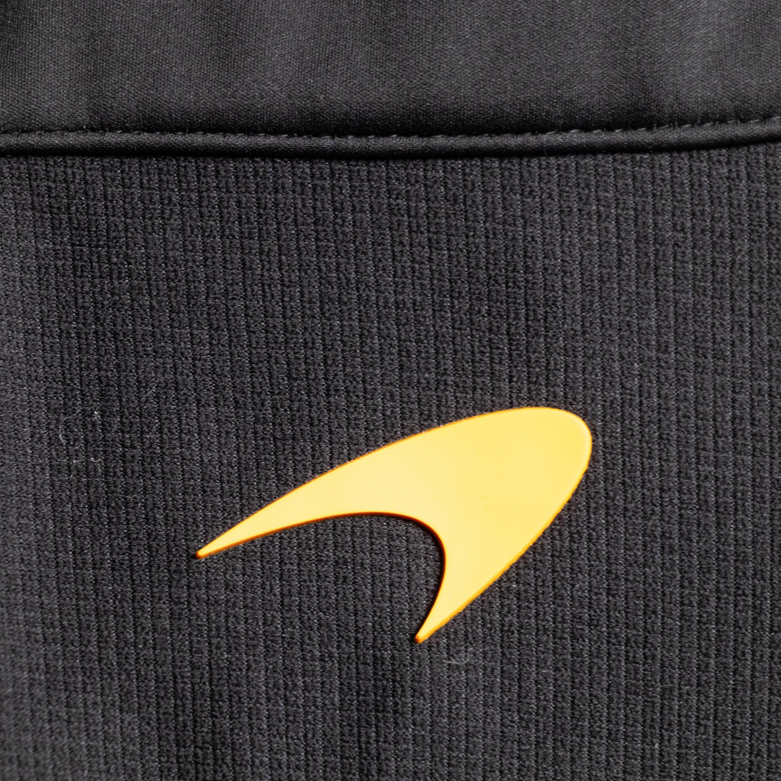 McLaren Formula One Team Zip Up Official Sweatshirt F1 Racing Medium Soft Shell