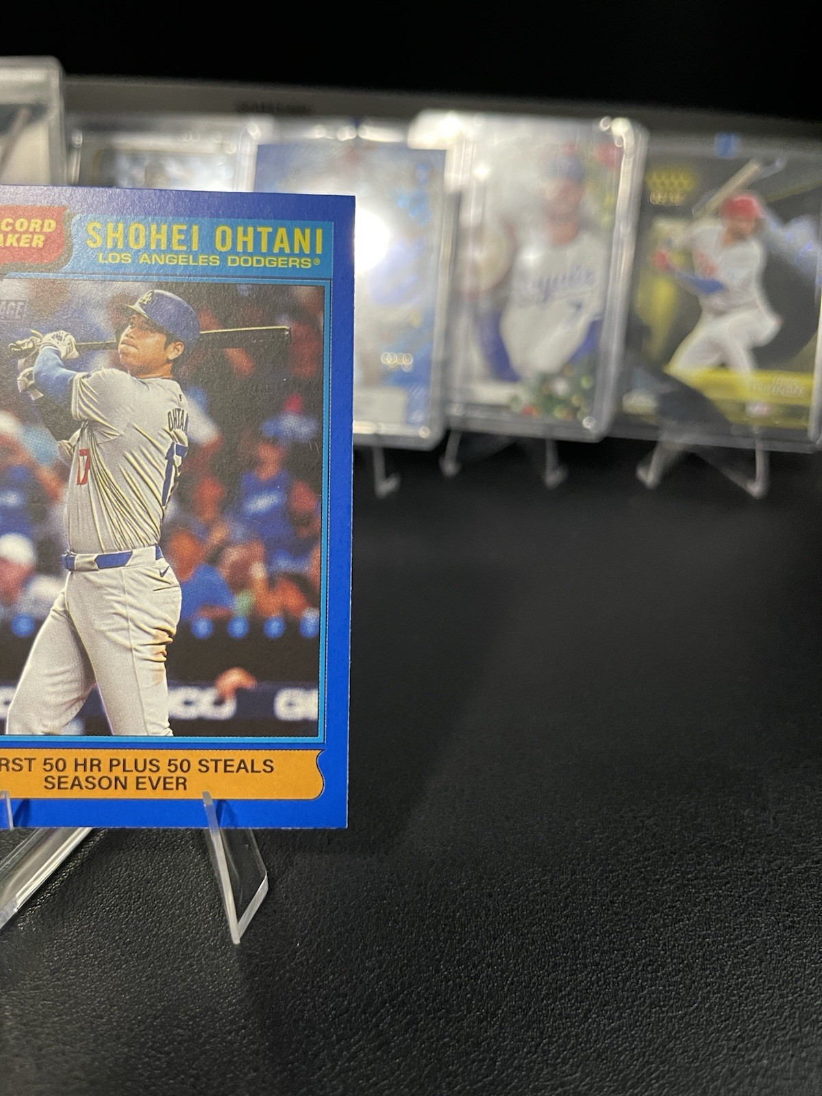2025 Topps Heritage – Record Breakers Shohei Ohtani #1 Dark Blue Border