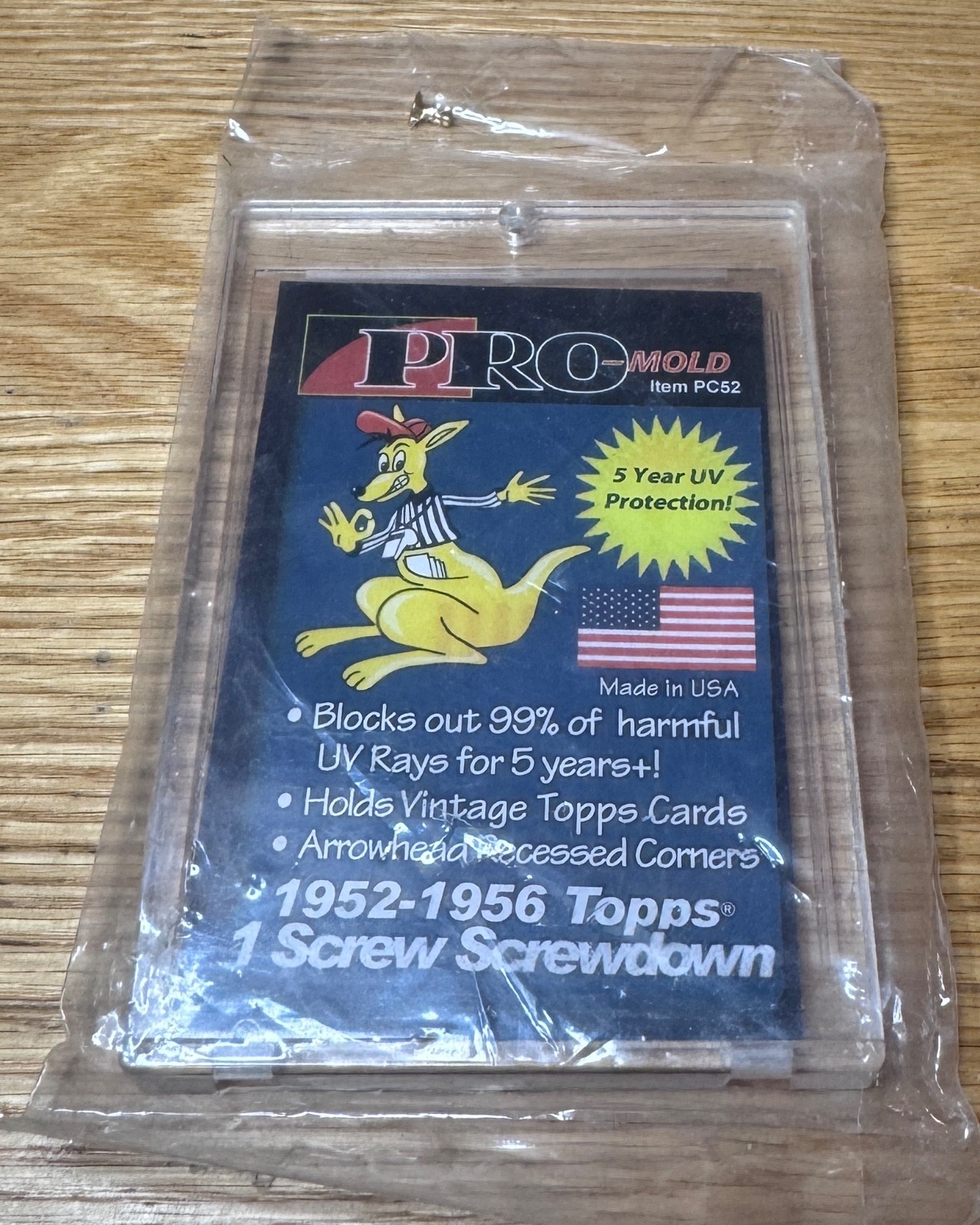 Pro Mold 1 Screw Screwdown Holder Protector Regular Card Size Arrow Corner 20 Pt