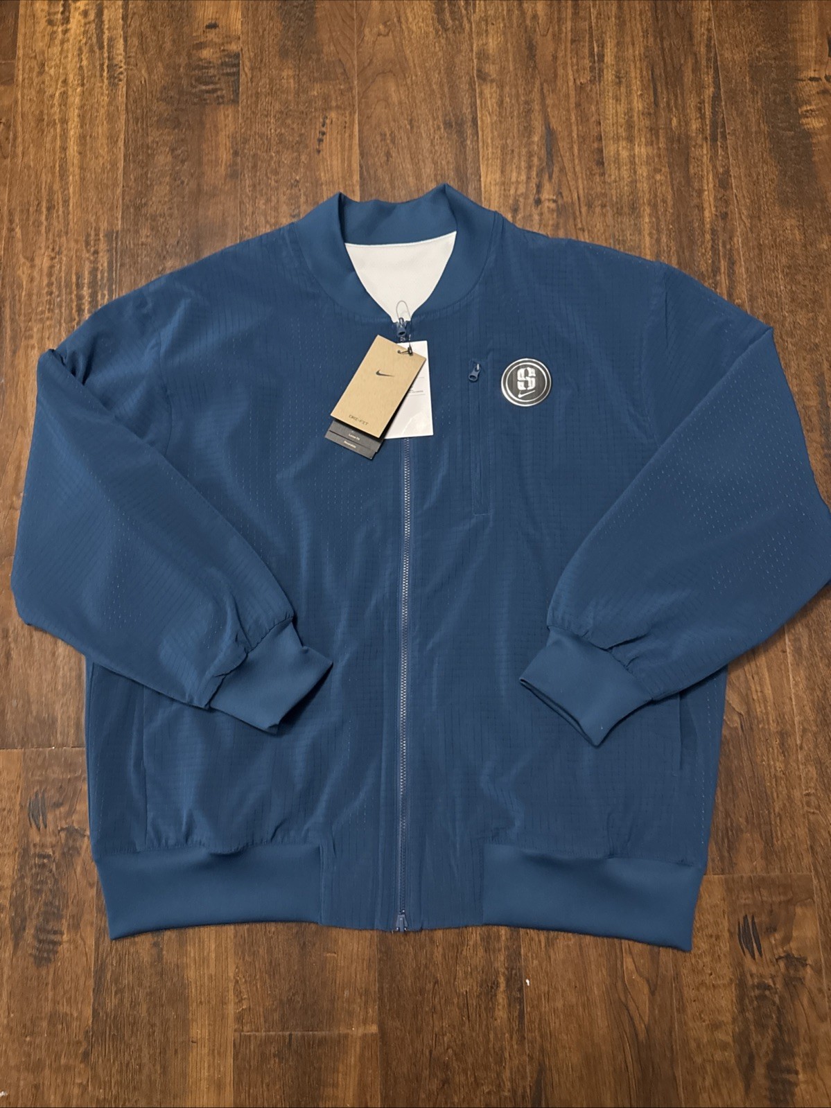 NWT Nike Sabrina Reversible Basketball Jacket FV3164-477 Men’s Size Medium. E1