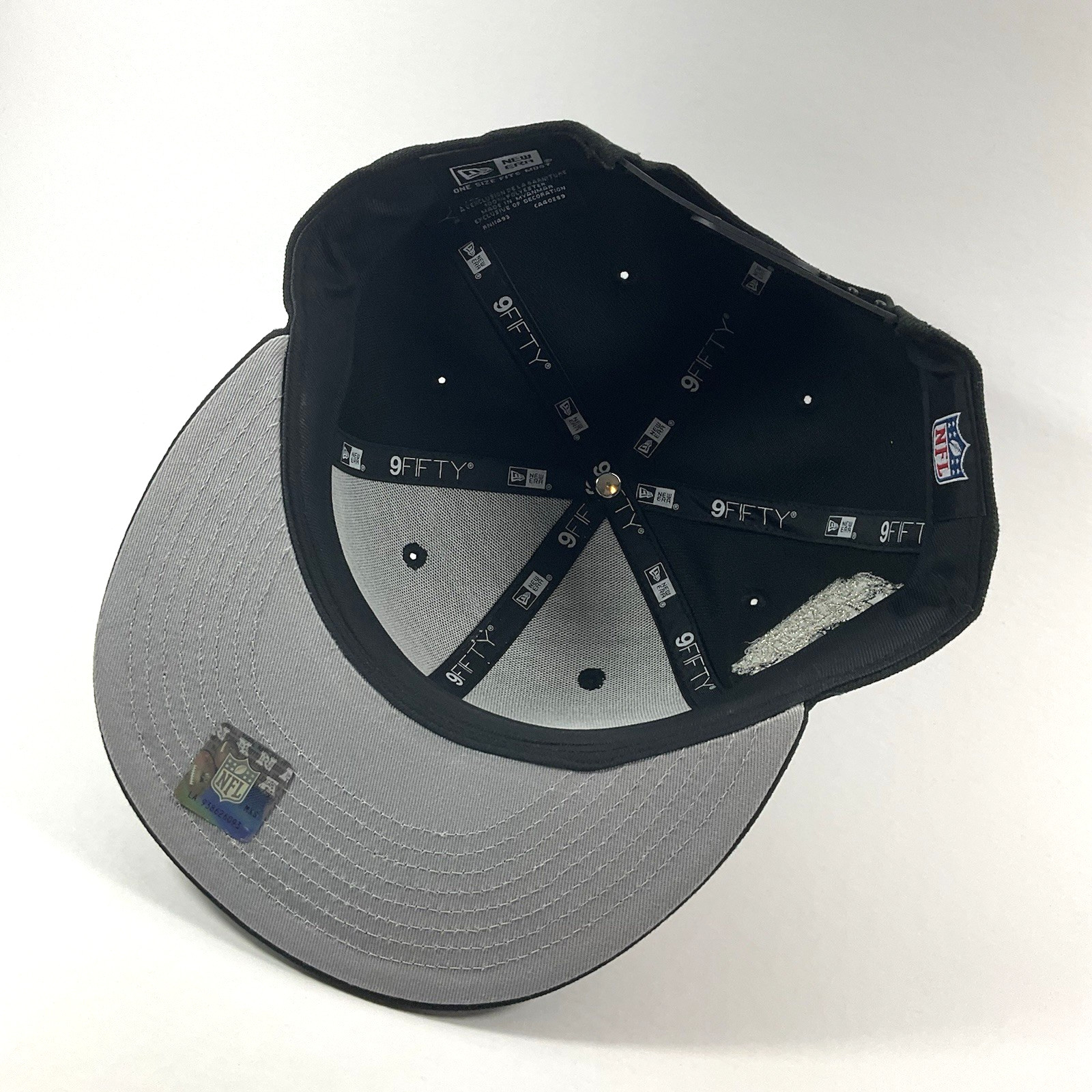 New Era Las Vegas Raiders Script Old English Metallic 9FIFTY Snapback Hat Cap