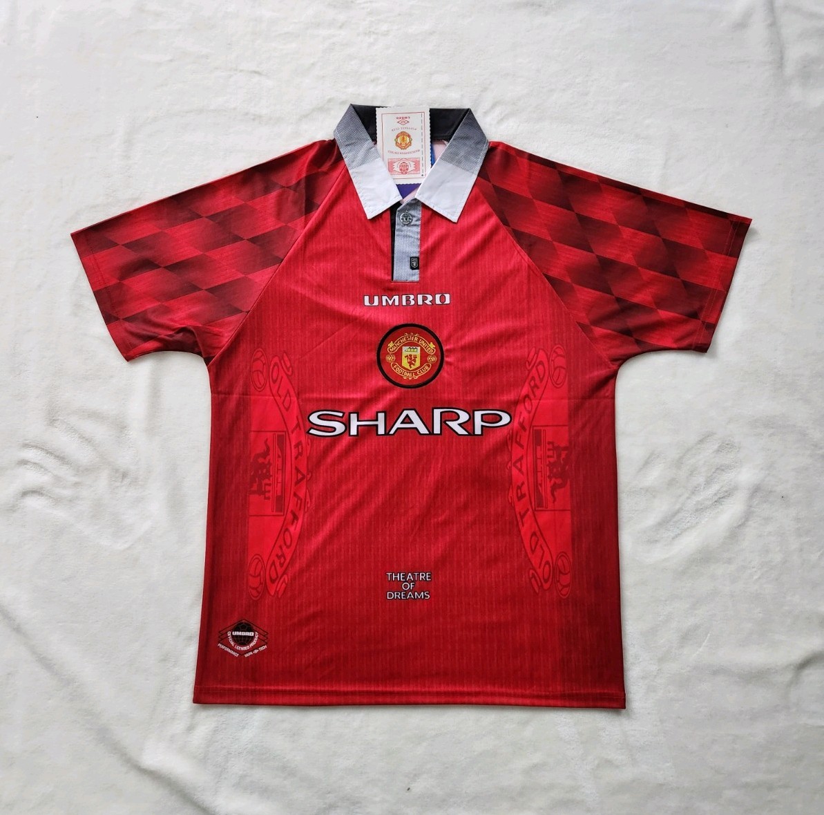 Retro Manchester United Eric Cantona #7 Jersey Men’s Umbro SHARP Red – Size L