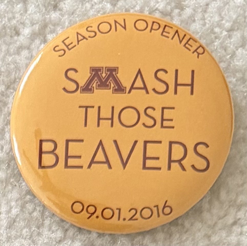 2016 Minnesota Gophers vs. Oregon St. Beavers Game Day Pin Button : 2 3/16″ Dia.
