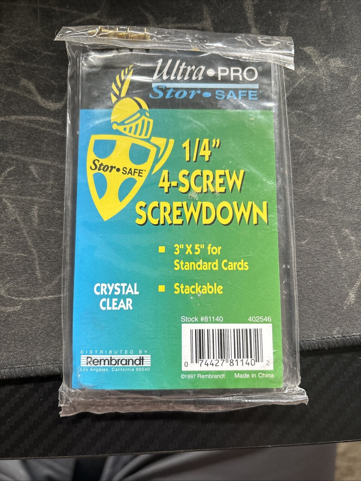 Ultra PRO 1/4″ Screwdown Card Holder