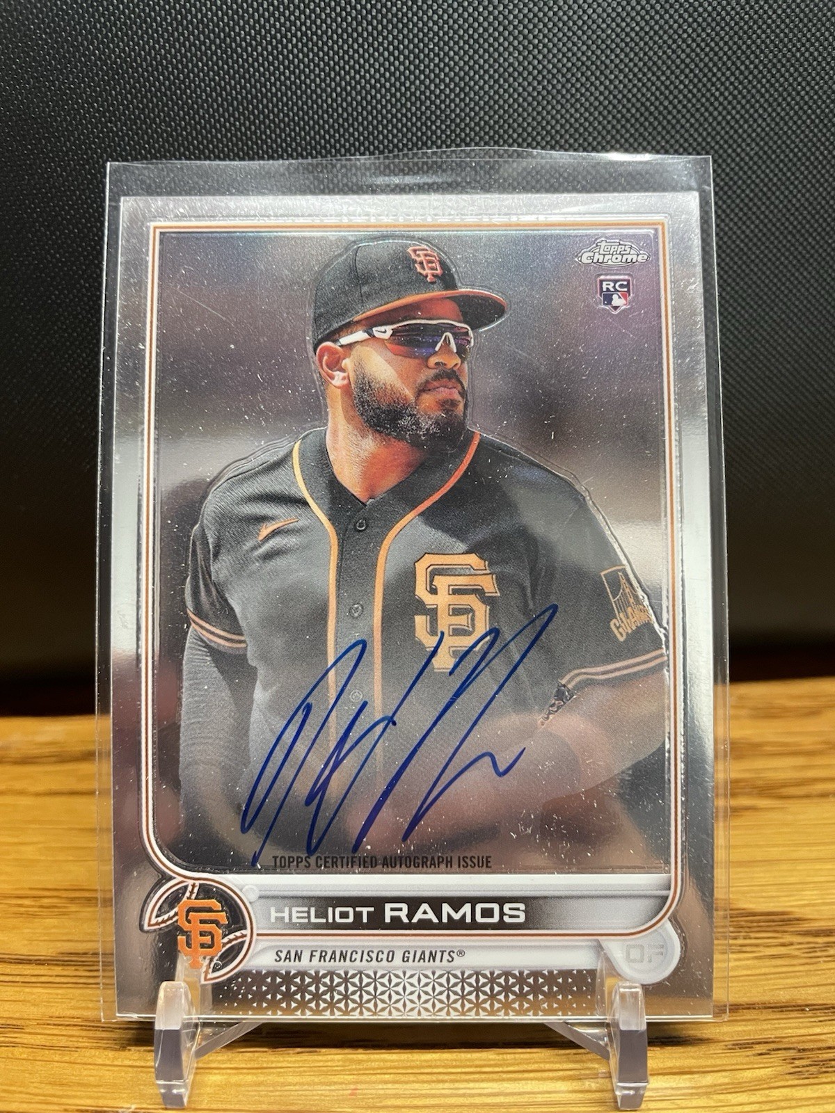 2022 Topps Chrome – Rookie Autographs Heliot Ramos #RA-HR (AU, RC)
