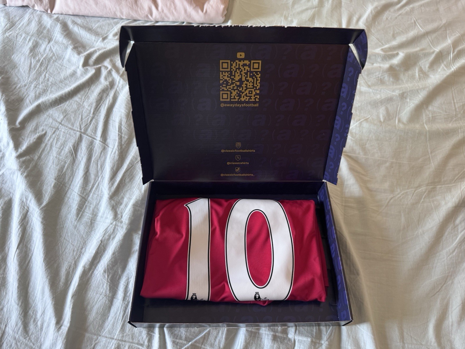 Brand New without tag from CFS Manchester United 2015/16 Home Shirt SzM Rooney