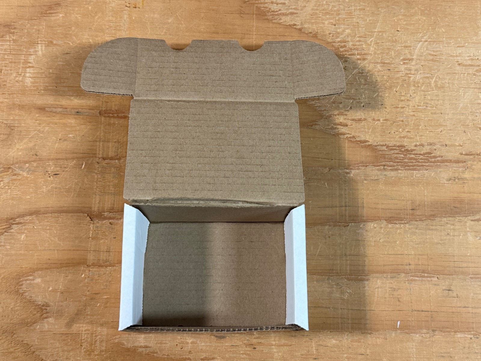 New (1) BCW 300 Count Cardboard Trading Card Storage Box