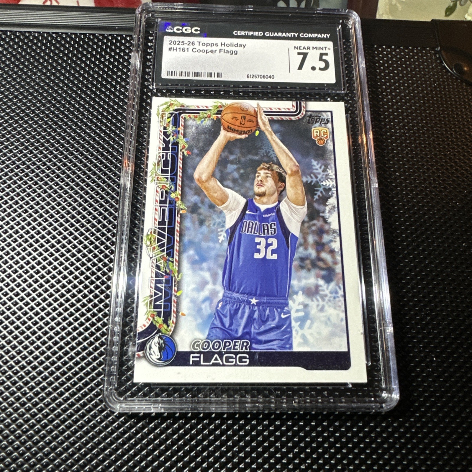 2025-26 Topps Holiday – Cooper Flagg #H161 (RC)