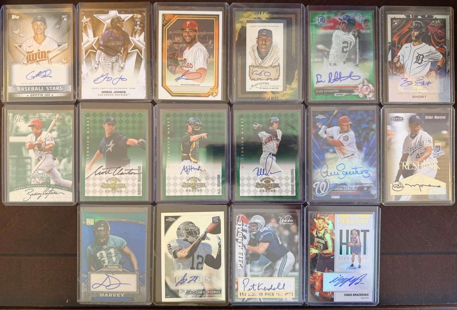 Lot Of 16 Autographed Sports Cards MLB NFL NBA /25 /99 /150 /199 w/ Refractors