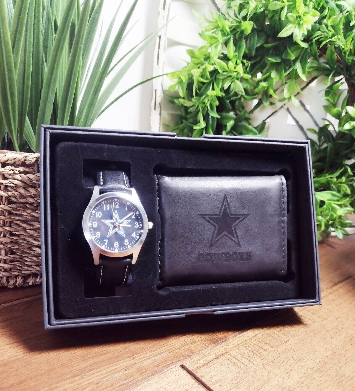 Dallas Cowboys – NFL – Black Watch & Wallet Gift Set – Free Shipping