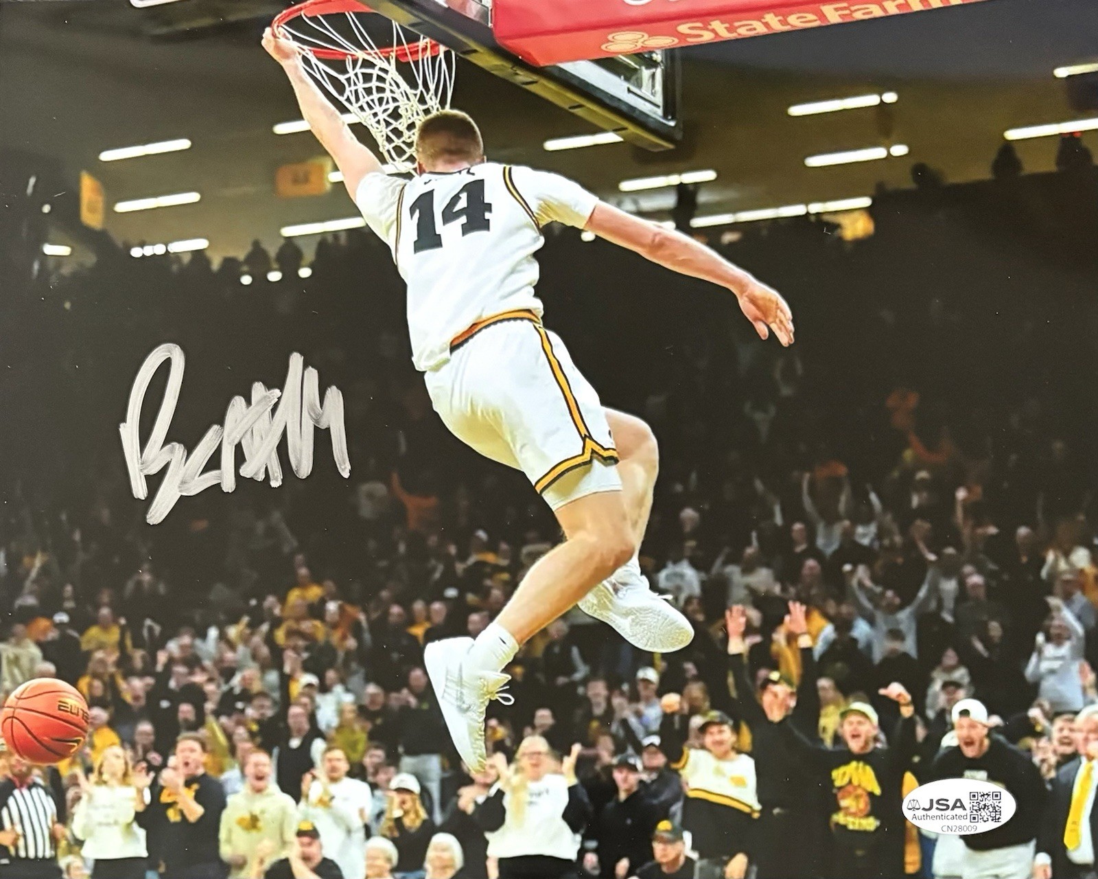 Bennett Stirtz (Iowa Hawkeyes) Signed Autographed 8×10 Photo JSA CN28009