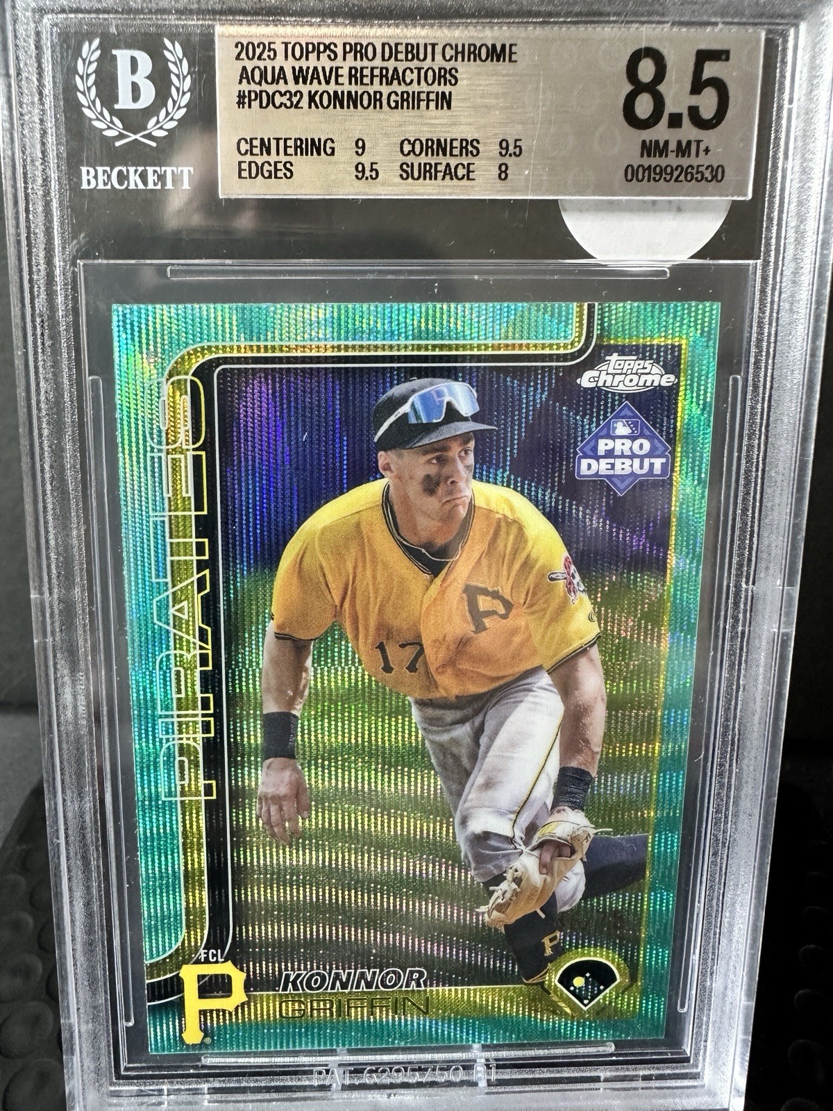 Topps 2025 Pro Debut Chrome Konnor Griffin Aqua Wave Refractor BGS #PDC-32